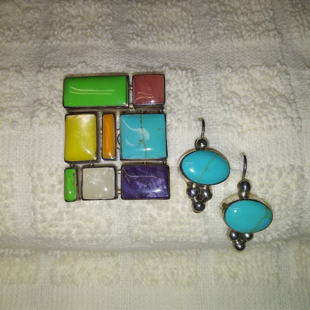 Turquoise Pendant Earring Set